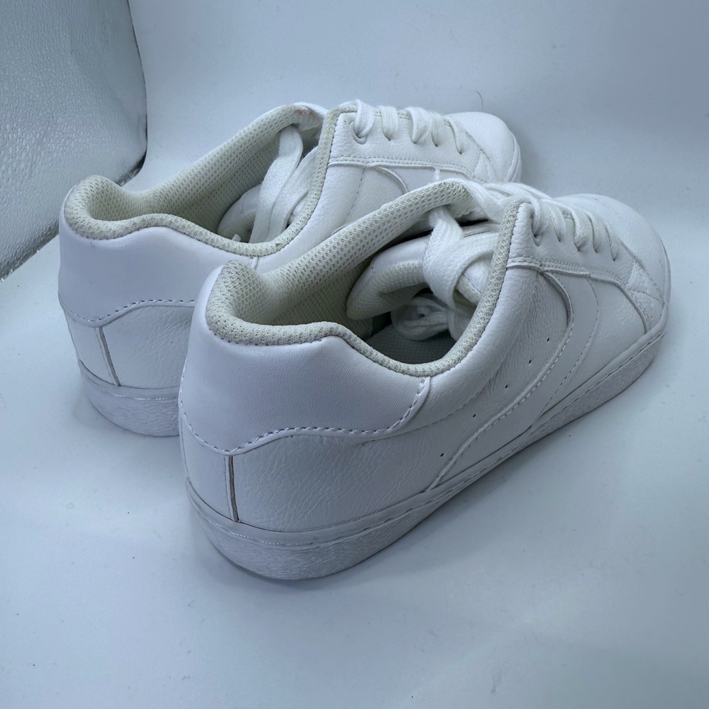 The Children's Place Sneakers White Casual Everyday Shoes Size 6 - Picture 13 of 16